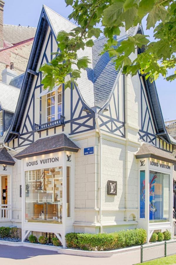 Castel Saint Clair - Trois Pieces - Centre *